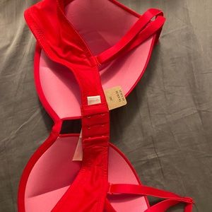 Ordered the wrong size. New with tags